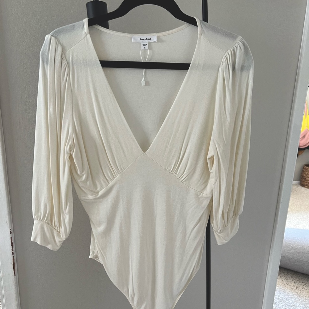 Cream 3/4 sleeve body suit